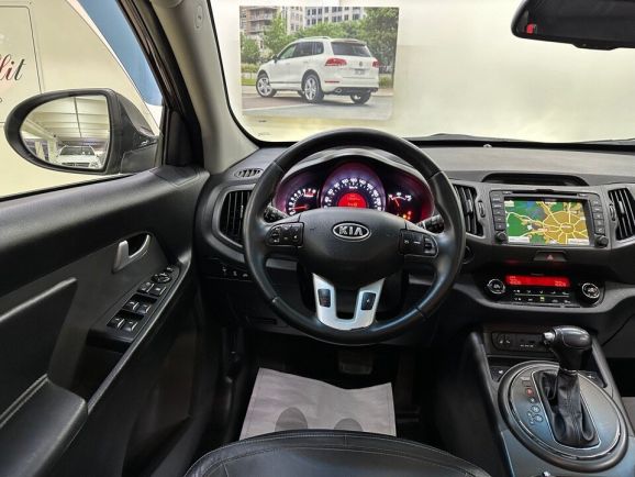 Kia Sportage, 2.0 л, АТ, 2012 фото 10