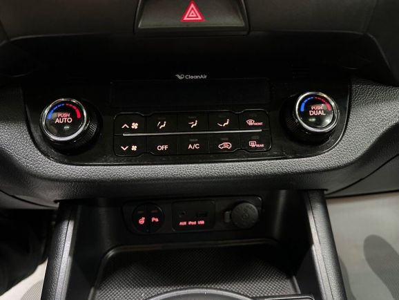 Kia Sportage, 2.0 л, АТ, 2012 фото 14