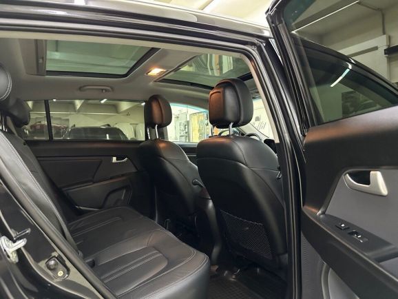 Kia Sportage, 2.0 л, АТ, 2012 фото 1