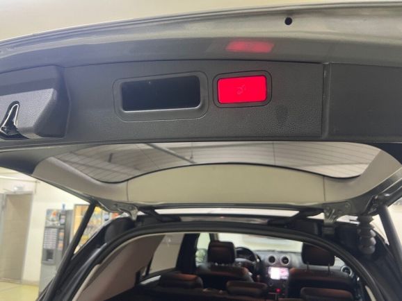 Mercedes-Benz M-Класс ML 350 CDI 4MATIC, 3.0 л, АТ, 2010 фото 10