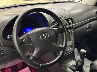 Toyota Avensis, 1.8 л, МКПП, 2008 фото 10