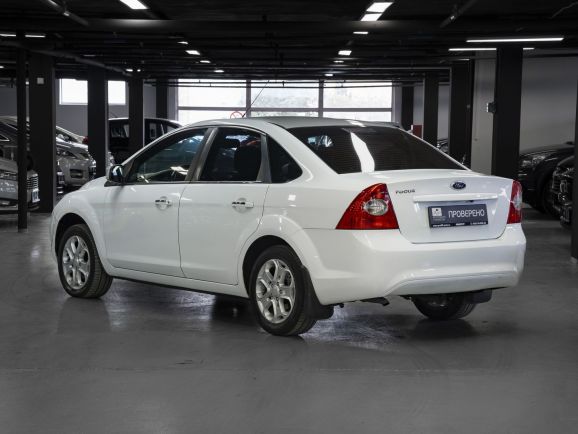 Ford Focus, 2.0 л, АТ, 2009 фото 8