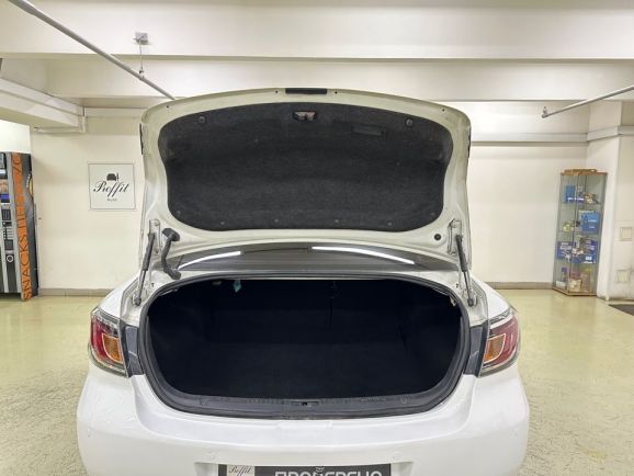 Mazda 6, 2.0 л, АТ, 2011 фото 9