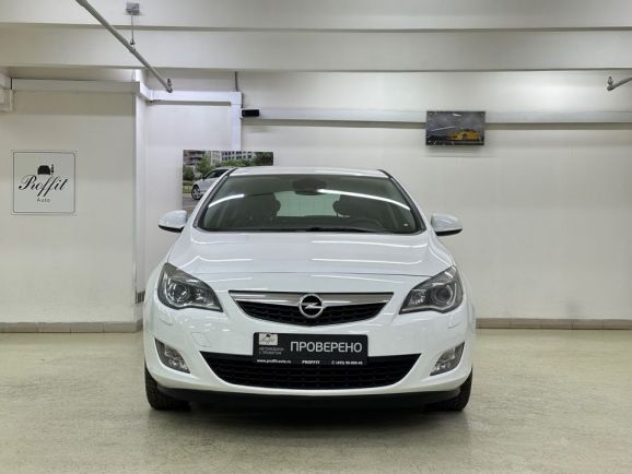 Opel Astra Cosmo, 1.4 л, АТ, 2011 фото 4