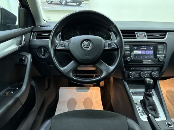 Skoda Octavia, 1.8 л, Робот, 2015 фото 11