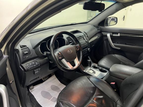 Kia Sorento Premium, 2.2 л, АТ, 2010 фото 11