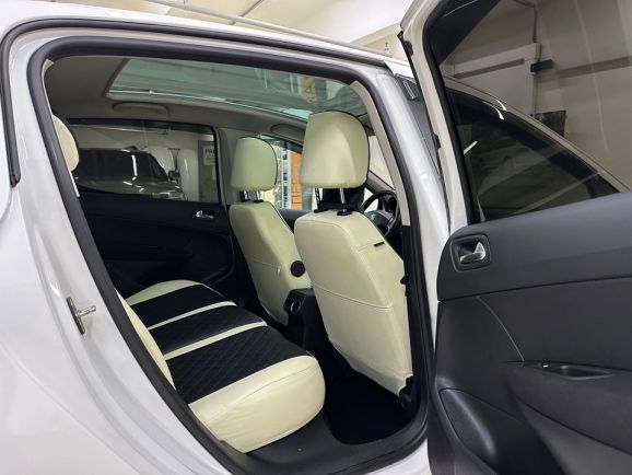 Peugeot 308, 1.6 л, АТ, 2012 фото 2