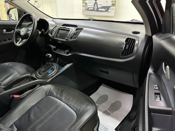 Kia Sportage Premium, 2.0 л, АТ, 2012 фото 18