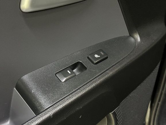 Kia Sportage Premium, 2.0 л, АТ, 2012 фото 19