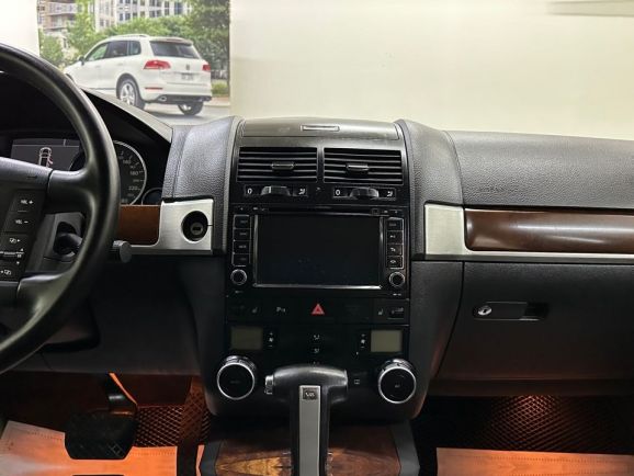 Volkswagen Touareg, 3.0 л, АТ, 2008 фото 16