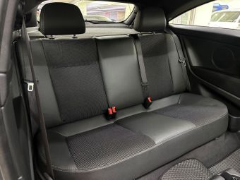 Opel Astra, 1.8 л, АКПП, 2010 фото 1