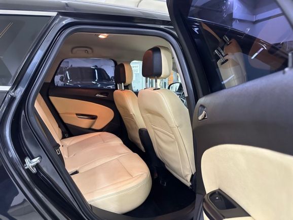 Opel Astra, 1.6 л, АТ, 2011 фото 2