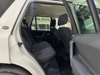 Land Rover Freelander SE, 2.2 л, МКПП, 2009 фото 2