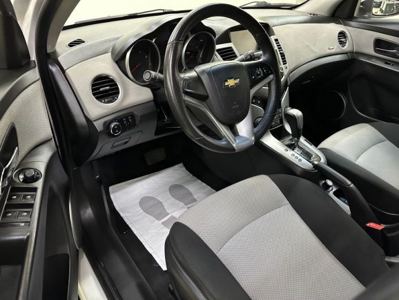 Chevrolet Cruze, 1.6 л, АТ, 2012 фото 10