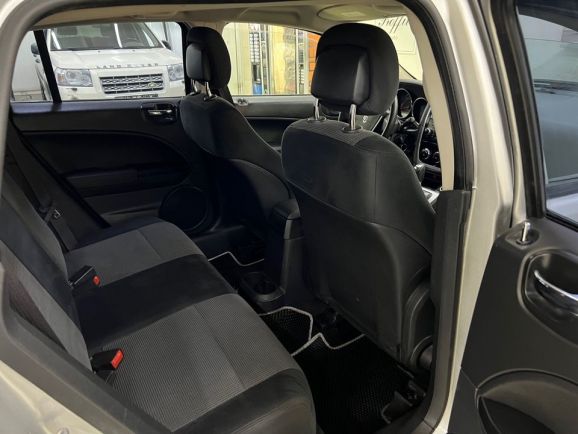 Dodge Caliber, 2.0 л, Вариатор, 2010 фото 2