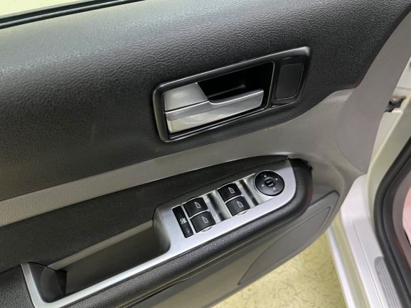 Ford Focus, 1.8 л, МТ, 2010 фото 9