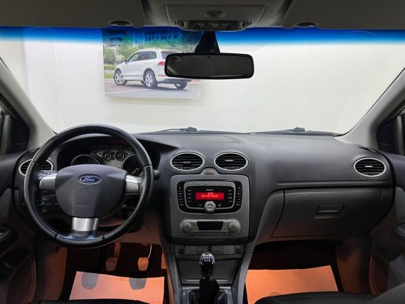 Ford Focus, 1.8 л, МТ, 2010 фото 12