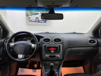 Ford Focus, 1.8 л, МКПП, 2010 фото 12