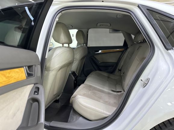 Audi A4, 2.0 л, Вариатор, 2011 фото 1