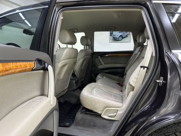 Audi Q7, 3.0 л, АТ, 2007 фото 1