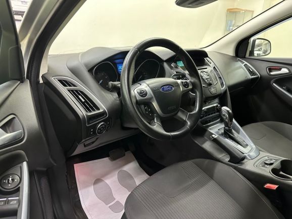 Ford Focus, 1.6 л, Робот, 2014 фото 10