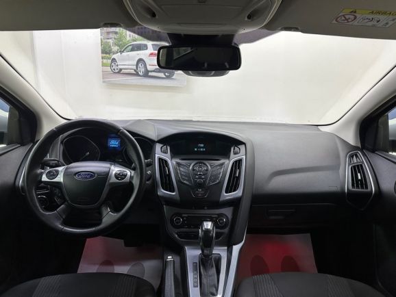 Ford Focus, 1.6 л, Робот, 2014 фото 12