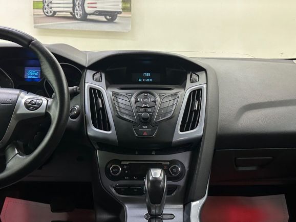 Ford Focus, 1.6 л, Робот, 2014 фото 13