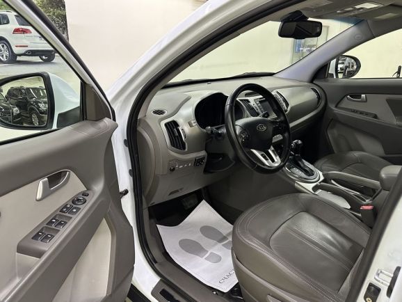 Kia Sportage, 2.0 л, АТ, 2012 фото 9