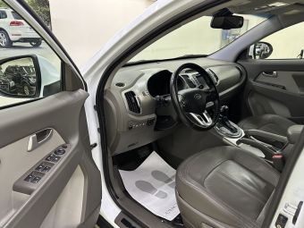 Kia Sportage, 2.0 л, АКПП, 2012 фото 9