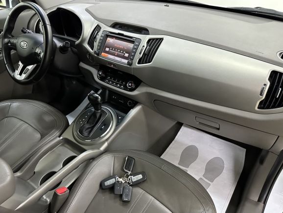 Kia Sportage, 2.0 л, АТ, 2012 фото 10