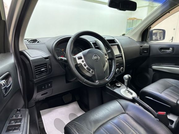 Nissan X-Trail, 2.5 л, Вариатор, 2013 фото 10