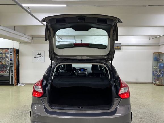 Ford Focus, 1.6 л, Робот, 2012 фото 9