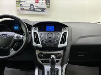 Ford Focus, 1.6 л, РКПП, 2012 фото 13