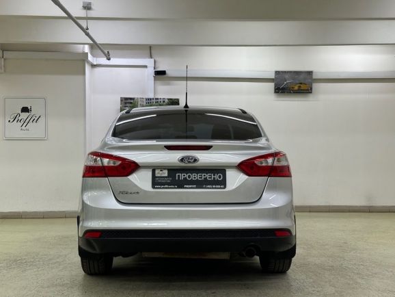 Ford Focus, 2.0 л, Робот, 2011 фото 7