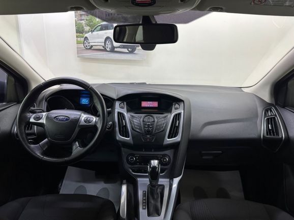 Ford Focus, 2.0 л, Робот, 2011 фото 12