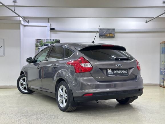 Ford Focus, 1.6 л, МТ, 2013 фото 8