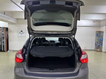Ford Focus, 1.6 л, МКПП, 2013 фото 9