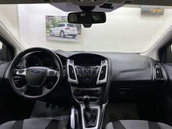 Ford Focus, 1.6 л, МКПП, 2013 фото 11