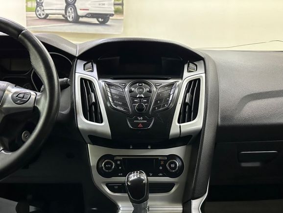 Ford Focus, 1.6 л, МТ, 2013 фото 12