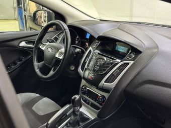 Ford Focus, 1.6 л, МКПП, 2013 фото 14
