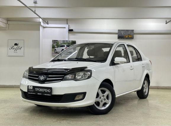 FAW V5, 1.5 л, МТ, 2013 фото 3