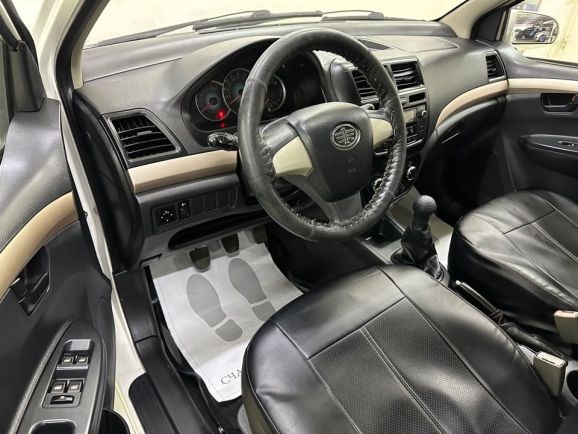 FAW V5, 1.5 л, МТ, 2013 фото 10