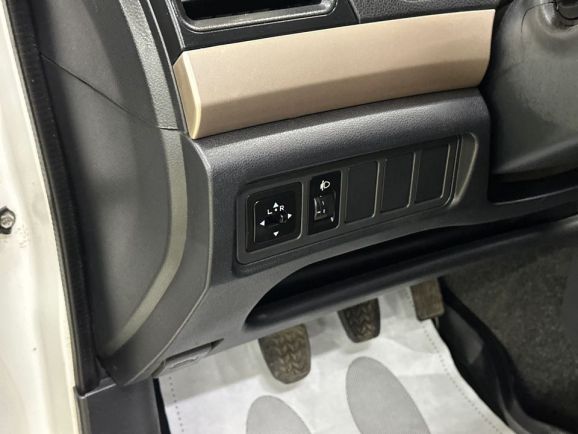 FAW V5, 1.5 л, МТ, 2013 фото 11