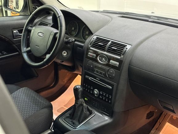 Ford Mondeo, 2.0 л, МТ, 2005 фото 17