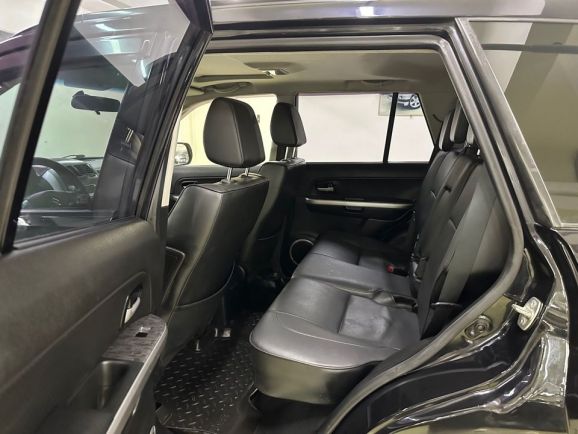 Suzuki Grand Vitara, 2.4 л, АТ, 2010 фото 1
