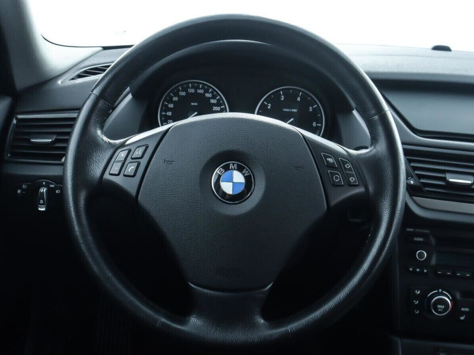 BMW X1, 2.0 л, АТ, 2014 фото 10