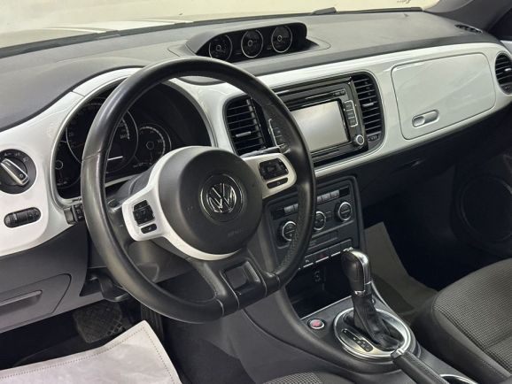 Volkswagen Beetle, 1.4 л, Робот, 2014 фото 12