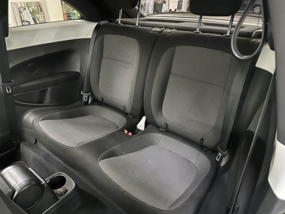 Volkswagen Beetle, 1.4 л, Робот, 2014 фото 1