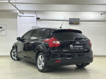 Ford Focus, 1.6 л, МКПП, 2011 фото 8