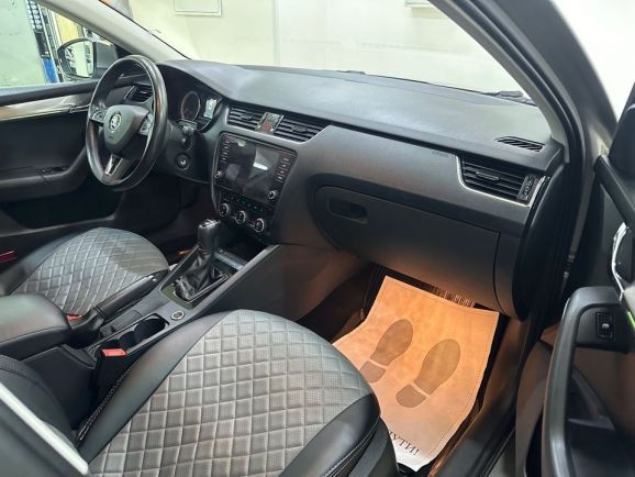 Skoda Octavia, 1.6 л, АТ, 2017 фото 17